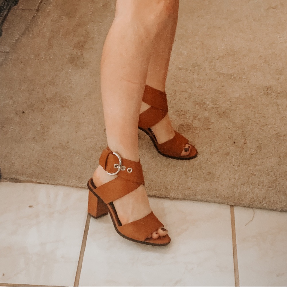 Rebecca Minkoff Valaree block heel sandal